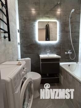 Студия квартира, посуточно, 28м2, 1/17 этаж