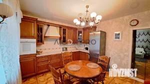 3-к квартира, на длительный срок, 100м2, 1/3 этаж