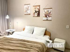 1-к квартира, посуточно, 37м2, 2/10 этаж