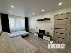 1-к квартира, посуточно, 37м2, 8/10 этаж