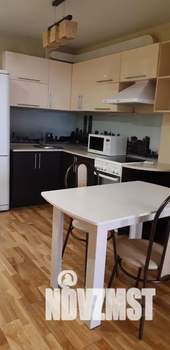 Студия квартира, посуточно, 48м2, 16/16 этаж