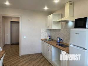 1-к квартира, посуточно, 40м2, 8/10 этаж