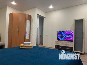 1-к квартира, посуточно, 35м2, 4/5 этаж