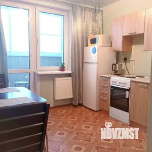 1-к квартира, посуточно, 40м2, 2/18 этаж