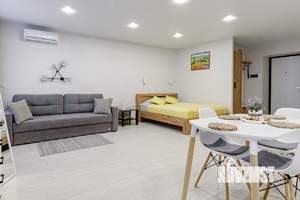 Студия квартира, посуточно, 43м2, 8/16 этаж