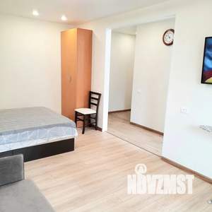 1-к квартира, посуточно, 32м2, 4/5 этаж