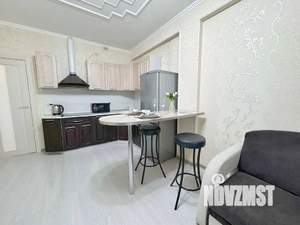 1-к квартира, посуточно, 40м2, 15/22 этаж