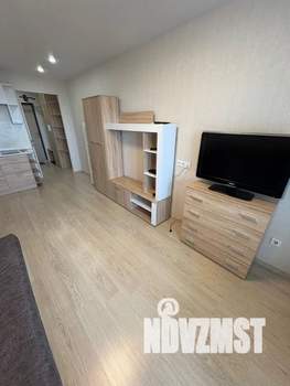 Студия квартира, посуточно, 23м2, 10/17 этаж