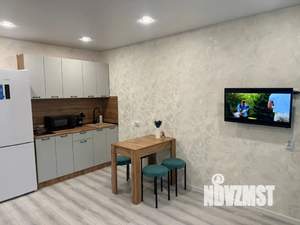 Студия квартира, посуточно, 34м2, 1/17 этаж