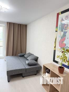 Студия квартира, посуточно, 28м2, 1/9 этаж