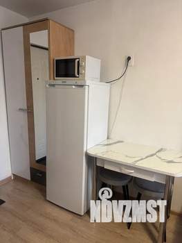 Студия квартира, посуточно, 13м2, 1/5 этаж