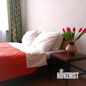 1-к квартира, посуточно, 40м2, 2/18 этаж