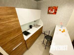 Студия квартира, посуточно, 36м2, 10/10 этаж