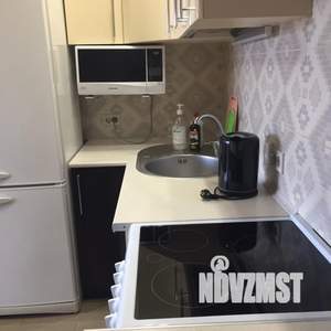 Студия квартира, посуточно, 25м2, 4/17 этаж