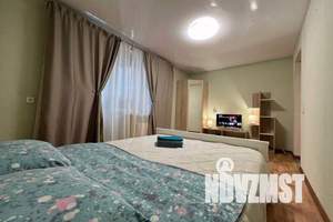 1-к квартира, посуточно, 39м2, 8/10 этаж