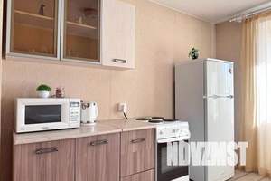 1-к квартира, посуточно, 46м2, 6/16 этаж