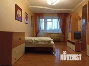 2-к квартира, посуточно, 48м2, 1/1 этаж