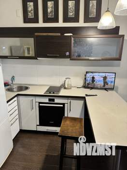 Студия квартира, посуточно, 30м2, 6/10 этаж
