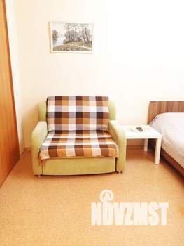 1-к квартира, посуточно, 35м2, 2/10 этаж