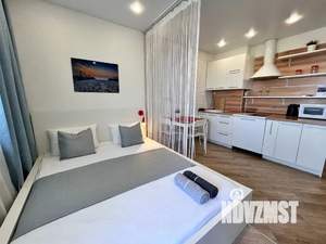 Студия квартира, посуточно, 31м2, 8/16 этаж