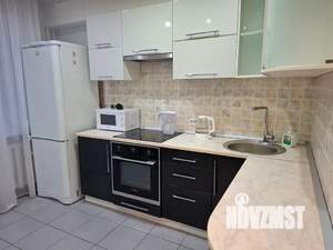 1-к квартира, посуточно, 40м2, 4/6 этаж