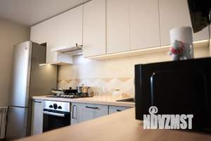 2-к квартира, посуточно, 50м2, 8/10 этаж