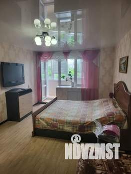 1-к квартира, посуточно, 35м2, 4/10 этаж