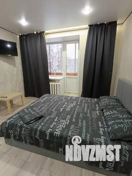 1-к квартира, посуточно, 35м2, 4/5 этаж