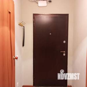 1-к квартира, посуточно, 40м2, 2/18 этаж