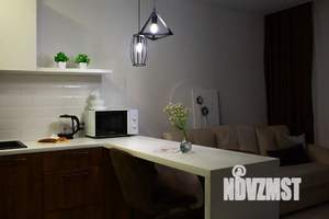 Студия квартира, посуточно, 25м2, 5/10 этаж