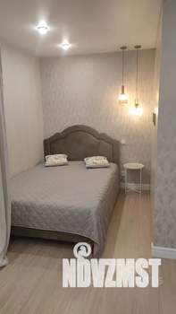 1-к квартира, посуточно, 37м2, 7/10 этаж