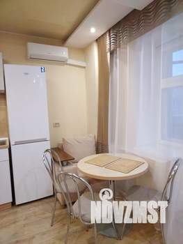 Студия квартира, посуточно, 34м2, 5/8 этаж