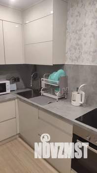 1-к квартира, посуточно, 37м2, 7/10 этаж