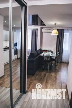 Студия квартира, посуточно, 37м2, 4/10 этаж