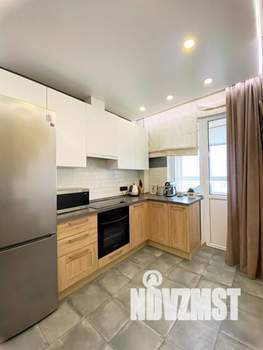 1-к квартира, посуточно, 60м2, 1/1 этаж