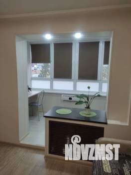 Студия квартира, посуточно, 25м2, 1/17 этаж