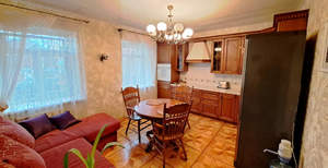 3-к квартира, на длительный срок, 100м2, 1/3 этаж