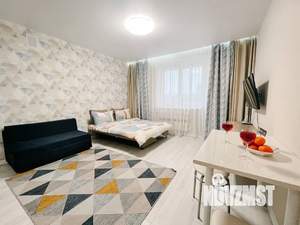 Студия квартира, посуточно, 34м2, 6/13 этаж