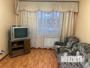 1-к квартира, посуточно, 40м2, 4/10 этаж