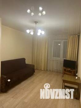 1-к квартира, посуточно, 48м2, 4/10 этаж