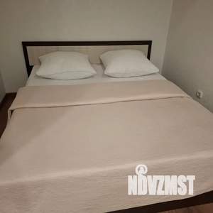 1-к квартира, посуточно, 40м2, 4/6 этаж