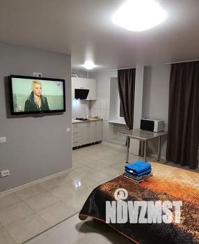 Студия квартира, посуточно, 30м2, 6/9 этаж