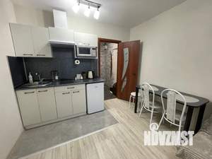 1-к квартира, посуточно, 38м2, 1/17 этаж