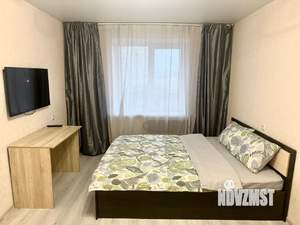 1-к квартира, посуточно, 42м2, 4/16 этаж