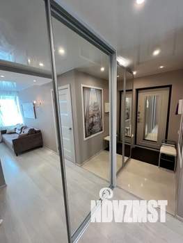 Студия квартира, посуточно, 34м2, 12/18 этаж