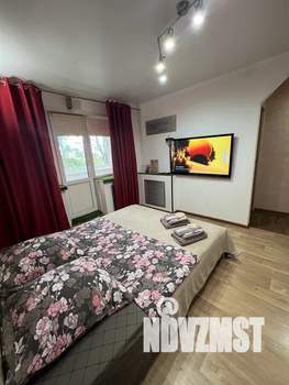 1-к квартира, посуточно, 35м2, 3/5 этаж