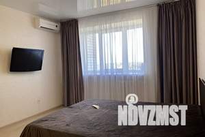 1-к квартира, посуточно, 36м2, 8/10 этаж
