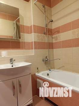 1-к квартира, посуточно, 42м2, 18/25 этаж