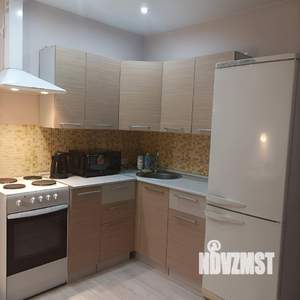 Студия квартира, посуточно, 29м2, 4/17 этаж