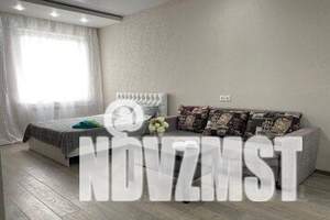 1-к квартира, посуточно, 40м2, 16/22 этаж